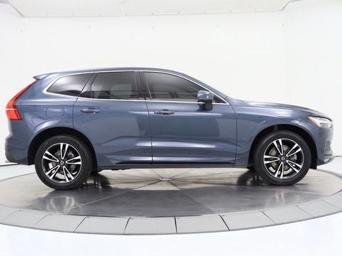 2021 Volvo XC60 T5 Momentum Navigation