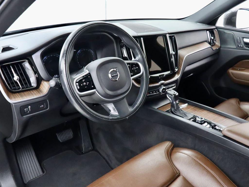 2021 Volvo XC60 T5 Inscription AWD Navigation