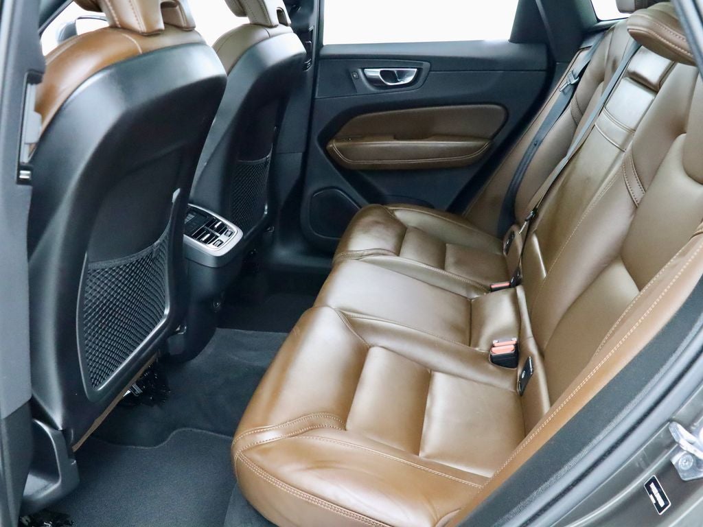 2021 Volvo XC60 T5 Inscription AWD Navigation