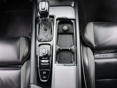 2020 Volvo XC60 T5 R-Design AWD Navigation