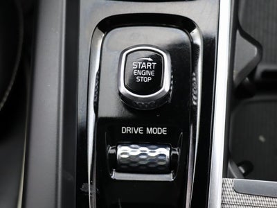 2020 Volvo XC60 T5 R-Design AWD Navigation