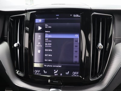 2020 Volvo XC60 T5 R-Design AWD Navigation