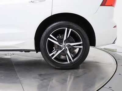 2020 Volvo XC60 T5 R-Design AWD Navigation