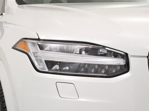 2021 Volvo XC90 T6 Momentum AWD Navigation