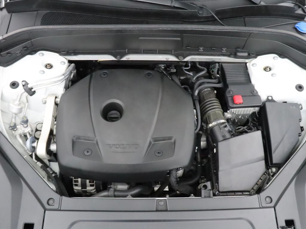 2021 Volvo XC90 T6 Momentum AWD Navigation