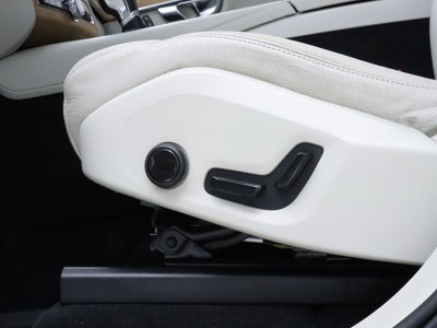 2021 Volvo XC90 T6 Momentum AWD Navigation