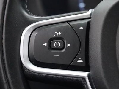 2018 Volvo XC60 T6 Momentum AWD Navigation