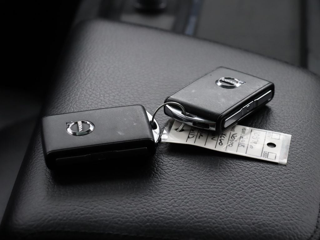 2018 Volvo XC60 T6 Momentum AWD Navigation