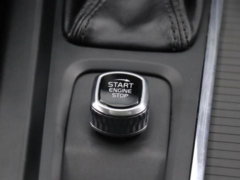 2018 Volvo XC60 T6 Momentum AWD Navigation