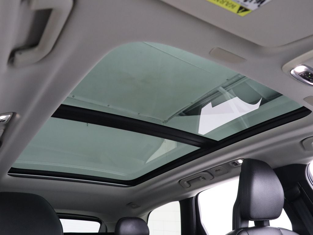 2018 Volvo XC60 T6 Momentum AWD Navigation