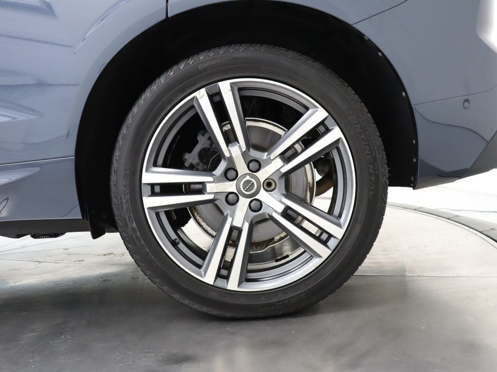 2018 Volvo XC60 T6 Momentum AWD Navigation