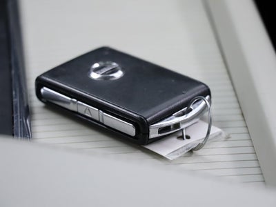 2018 Volvo XC60 T6 Momentum AWD Navigation