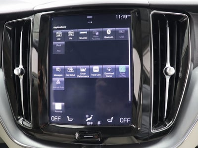 2018 Volvo XC60 T6 Momentum AWD Navigation