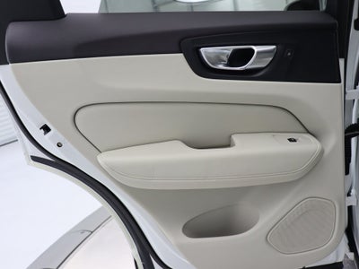 2018 Volvo XC60 T6 Momentum AWD Navigation