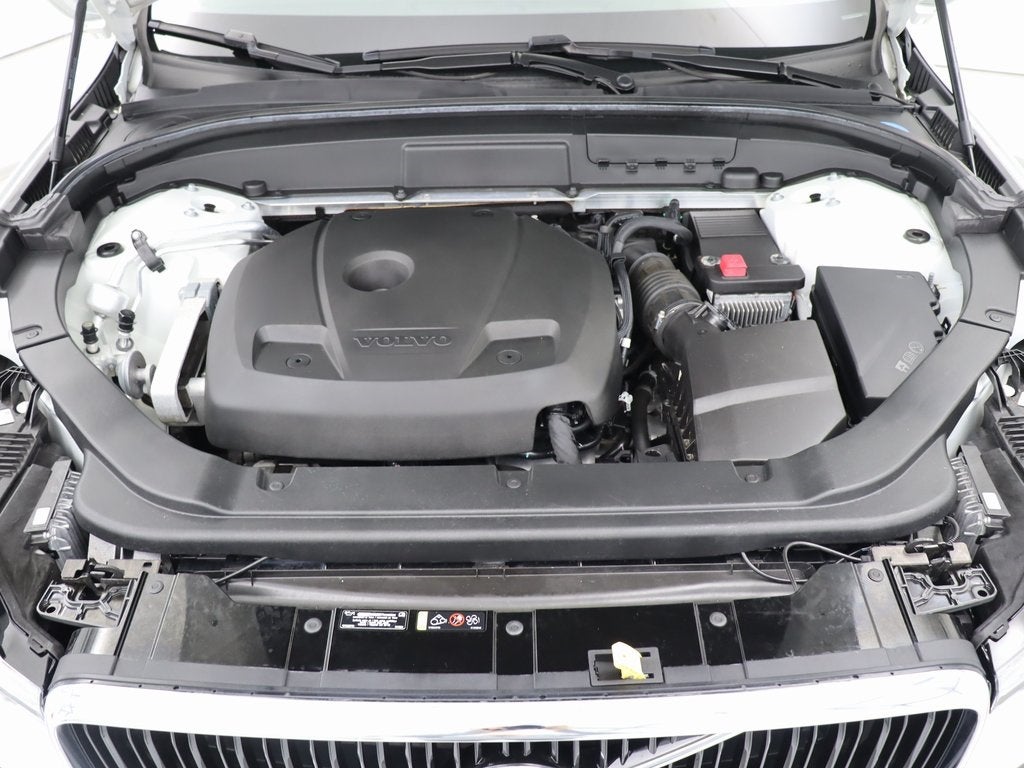 2018 Volvo XC60 T6 Momentum AWD Navigation