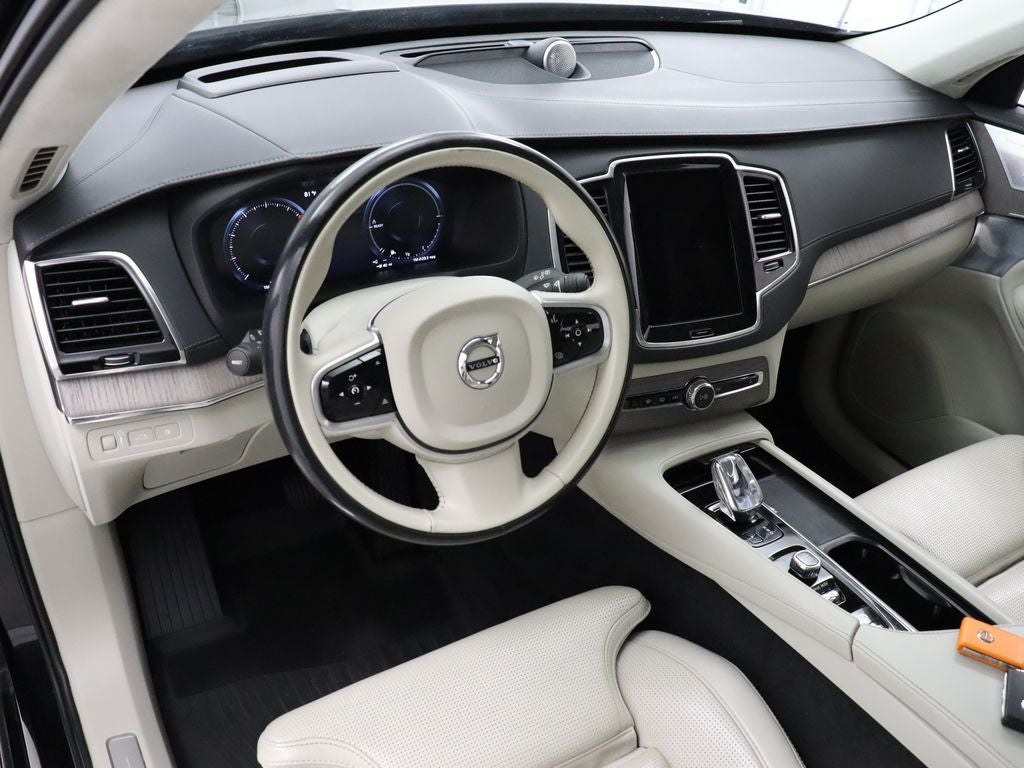 2021 Volvo XC90 Recharge Plug-In Hybrid T8 Inscription 7 Passenger