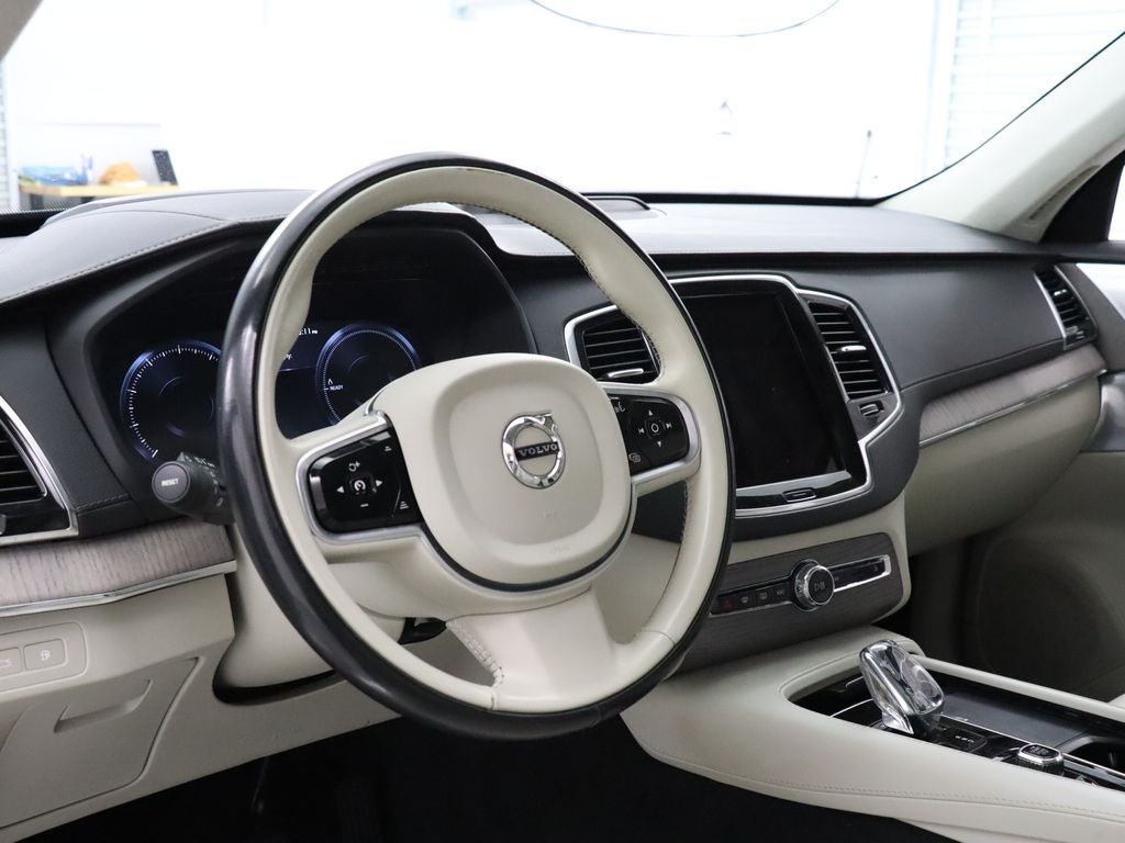2021 Volvo XC90 Recharge Plug-In Hybrid T8 Inscription 7 Passenger