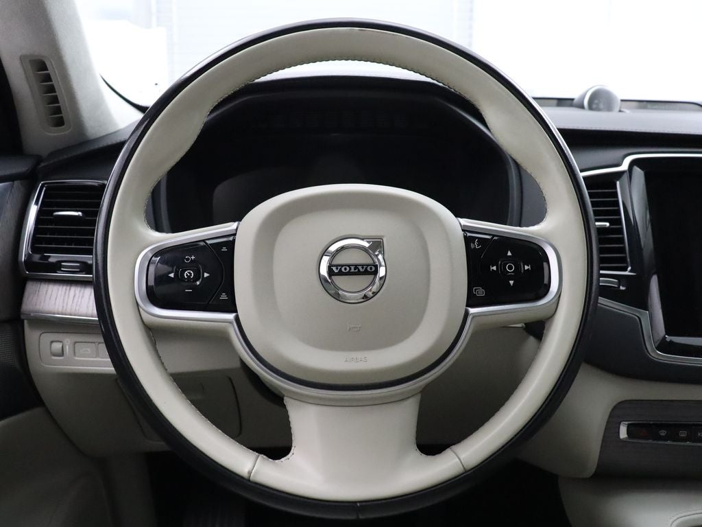 2021 Volvo XC90 Recharge Plug-In Hybrid T8 Inscription 7 Passenger