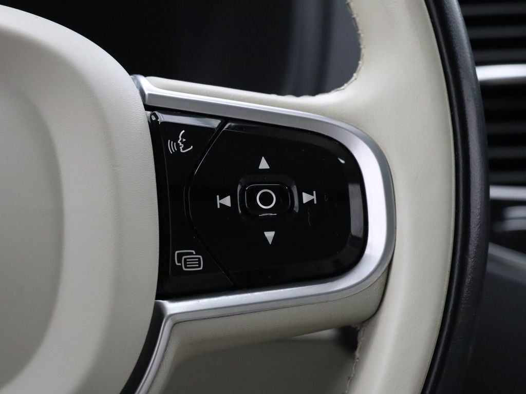 2021 Volvo XC90 Recharge Plug-In Hybrid T8 Inscription 7 Passenger