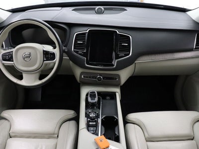 2021 Volvo XC90 Recharge Plug-In Hybrid T8 Inscription 7 Passenger
