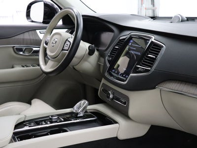 2021 Volvo XC90 Recharge Plug-In Hybrid T8 Inscription 7 Passenger