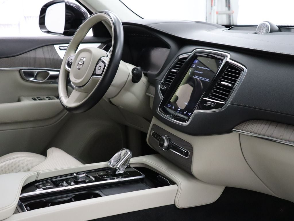 2021 Volvo XC90 Recharge Plug-In Hybrid T8 Inscription 7 Passenger