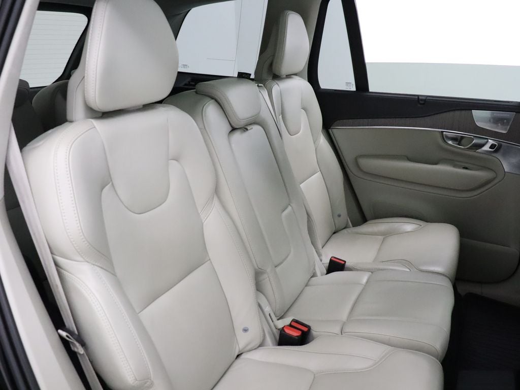 2021 Volvo XC90 Recharge Plug-In Hybrid T8 Inscription 7 Passenger