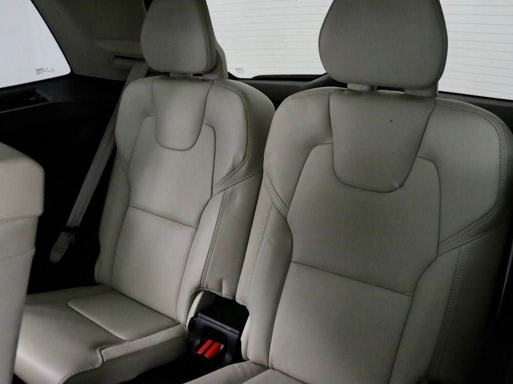 2021 Volvo XC90 Recharge Plug-In Hybrid T8 Inscription 7 Passenger