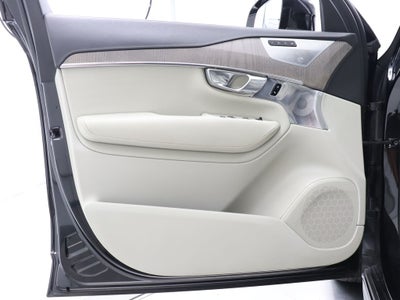 2021 Volvo XC90 Recharge Plug-In Hybrid T8 Inscription 7 Passenger