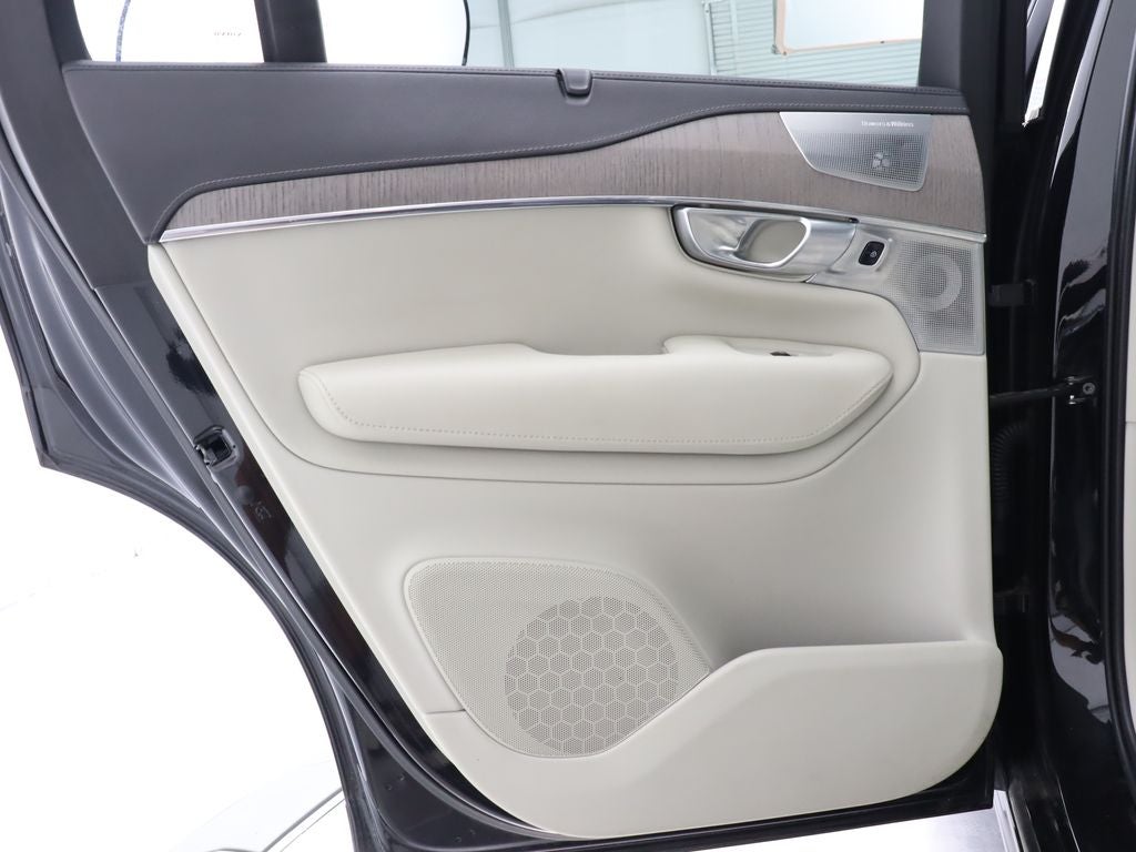 2021 Volvo XC90 Recharge Plug-In Hybrid T8 Inscription 7 Passenger