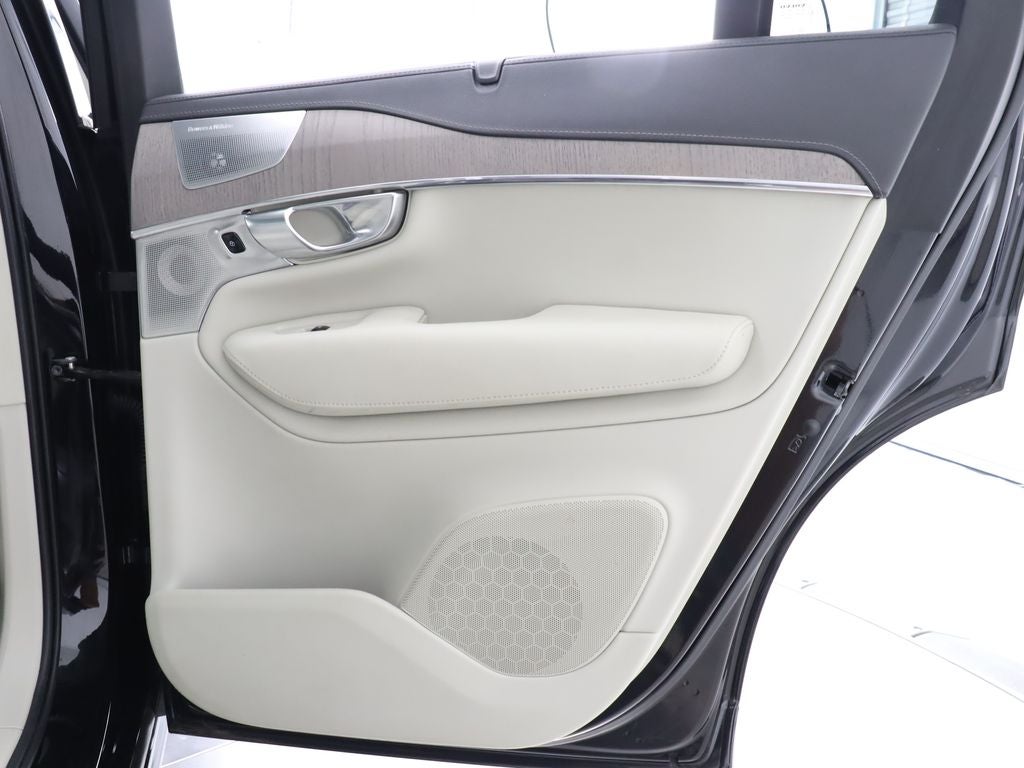 2021 Volvo XC90 Recharge Plug-In Hybrid T8 Inscription 7 Passenger